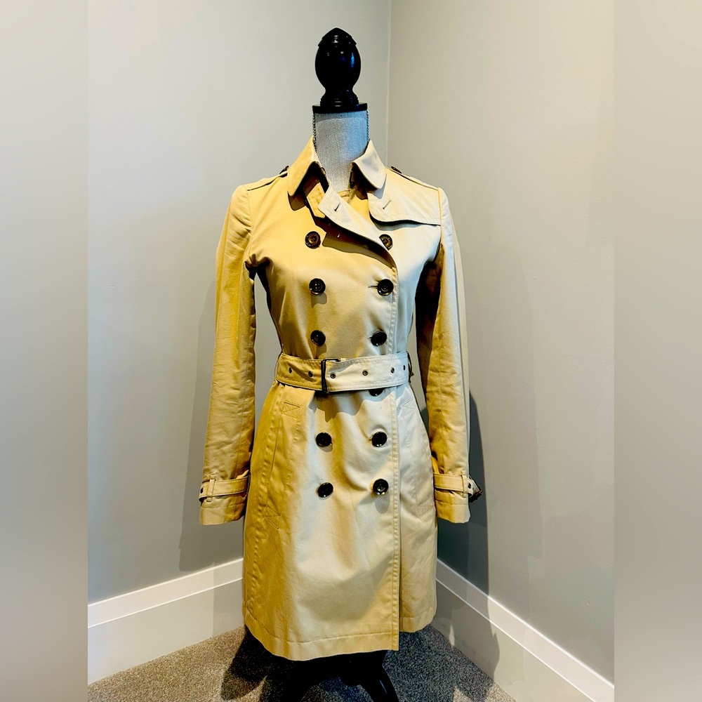 Classic Burberry Trench with Gold Accents